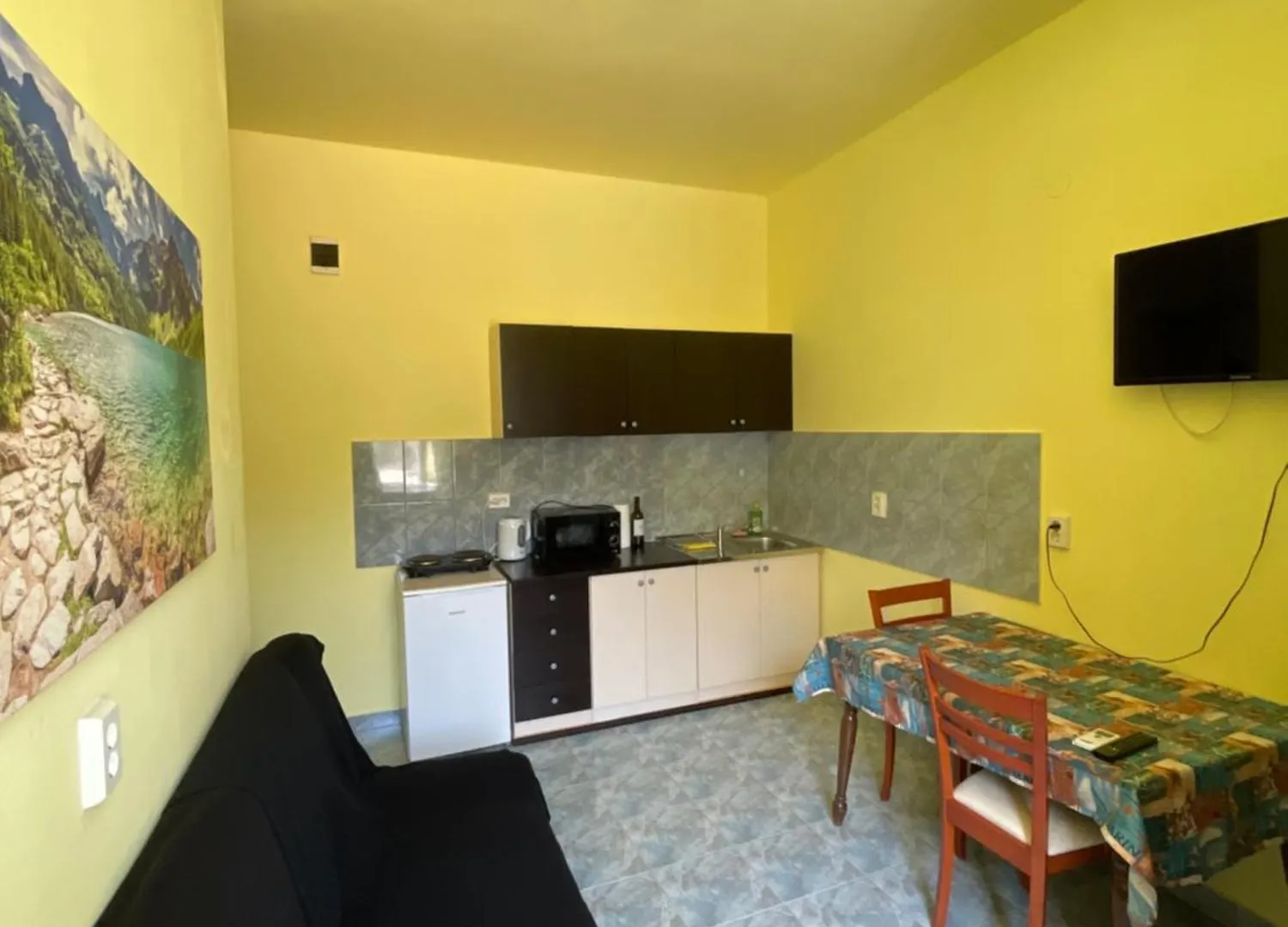 Dejan Apartment 3-Free Parking Near Arena In City Center, Near Bus, Train, Ferry, Airport Shuttle Pula Croatia
