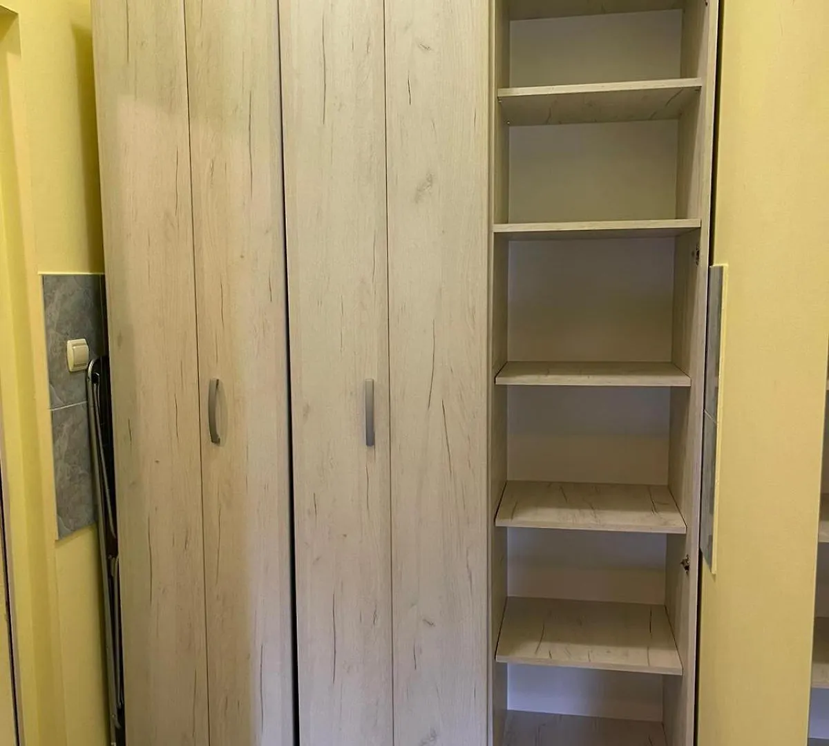 Dejan Apartment 3-Free Parking Near Arena In City Center, Near Bus, Train, Ferry, Airport Shuttle Pula